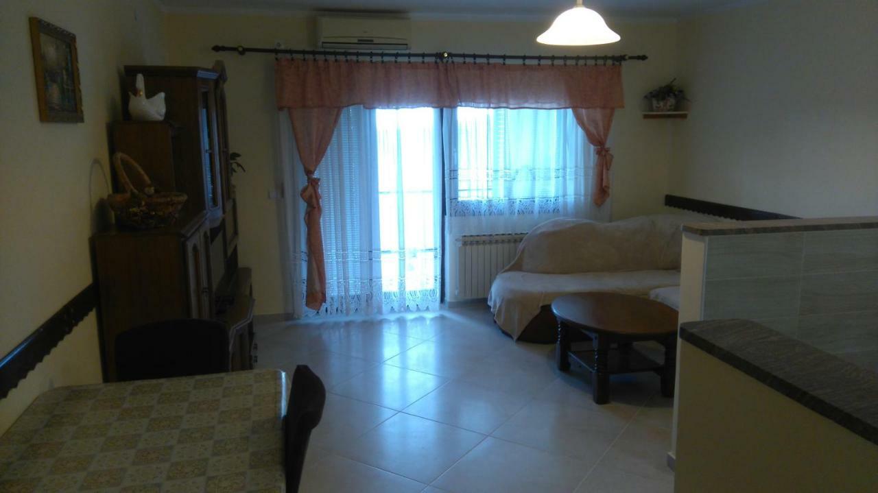 Apartment Ivana Senj  Bagian luar foto