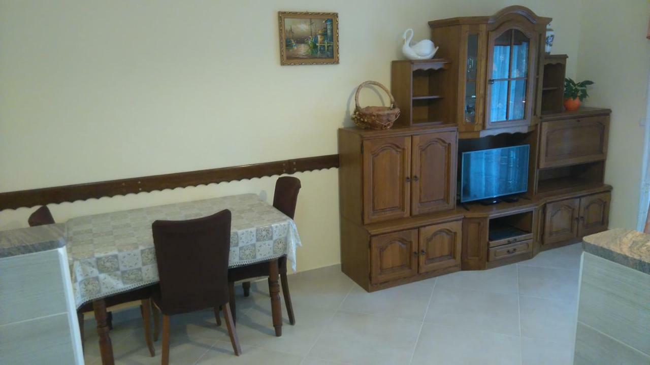 Apartment Ivana Senj  Bagian luar foto